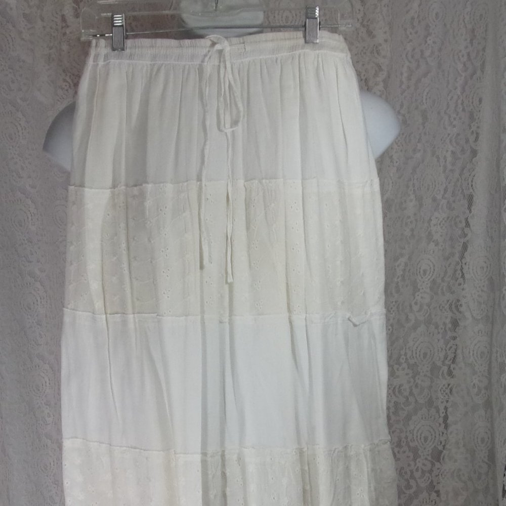 Kim Rogers White Eyelet Tiered Ruffle Skirt NWOT